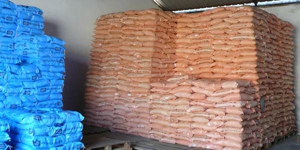 Descarga Contentores Moave Cabo Verde (1)