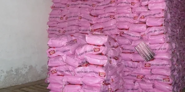 Descarga Contentores Moave Cabo Verde (3)